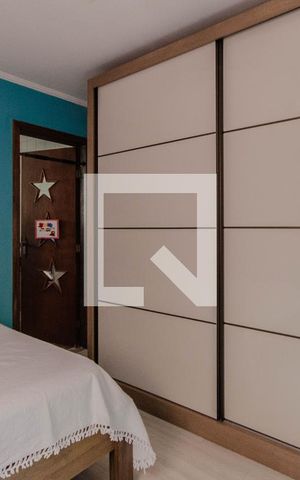 Casa à venda com 189m², 4 quartos e 1 vaga Casa à venda com 189m², 4 quartos e 1 vagaSuíte
