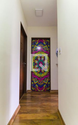 Casa à venda com 102m², 3 quartos e 4 vagas Casa à venda com 102m², 3 quartos e 4 vagasHall