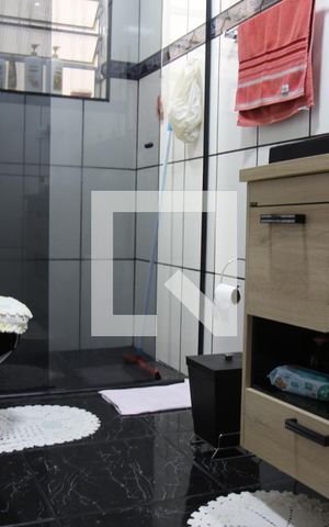 Casa à venda com 137m², 3 quartos e 2 vagasBanheiro 1