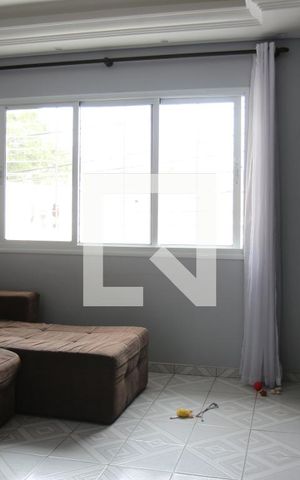 Casa à venda com 137m², 3 quartos e 2 vagasSala