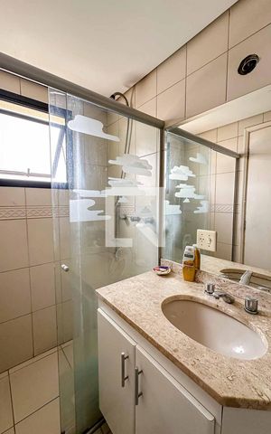 Apartamento à venda com 124m², 3 quartos e 3 vagas Apartamento à venda com 124m², 3 quartos e 3 vagasBanheiro da Suíte 3