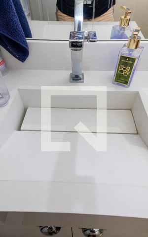 Apartamento à venda com 52m², 2 quartos e 1 vaga Apartamento à venda com 52m², 2 quartos e 1 vagaBanheiro