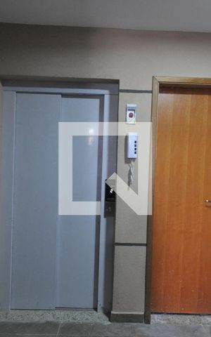 Apartamento à venda com 34m², 1 quarto e sem vagaElevador