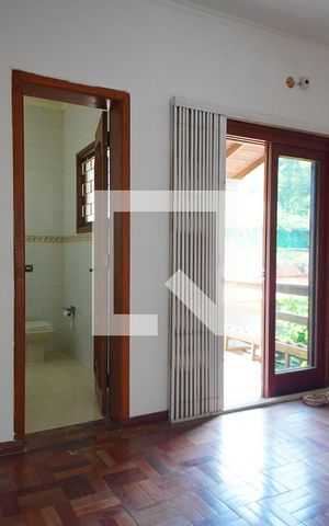 Casa à venda com 300m², 4 quartos e 6 vagasSuíte 2