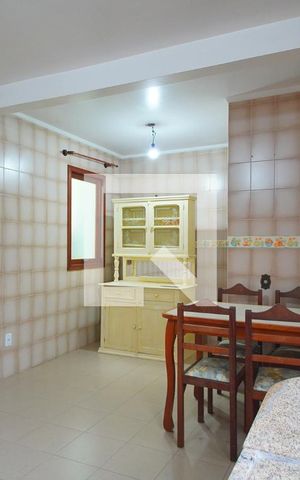 Casa à venda com 300m², 4 quartos e 6 vagasCozinha