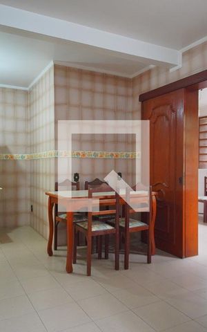 Casa à venda com 300m², 4 quartos e 6 vagasCozinha