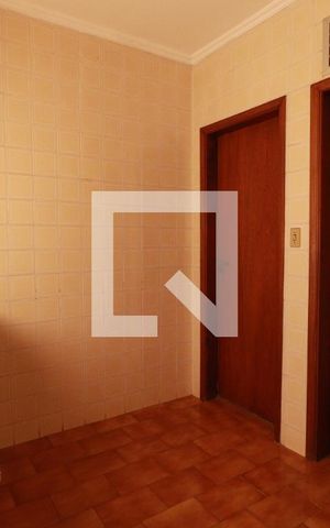 Apartamento para alugar com 113m², 3 quartos e 1 vagaÁrea de Serviço 