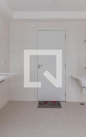 Apartamento à venda com 34m², 2 quartos e sem vaga Apartamento à venda com 34m², 2 quartos e sem vagaCozinha e Área de Serviço