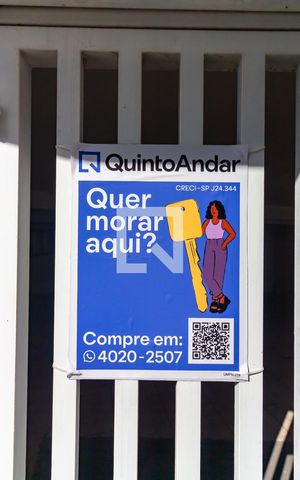 Casa à venda com 310m², 5 quartos e 3 vagas Casa à venda com 310m², 5 quartos e 3 vagasPlaca de Anúncio