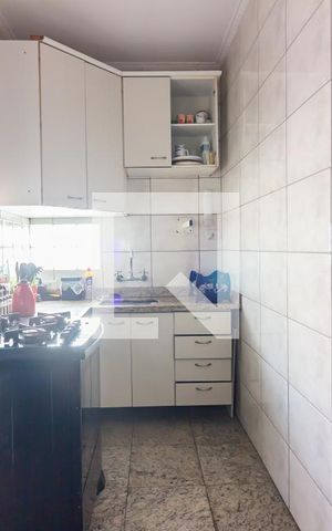 Casa à venda com 310m², 5 quartos e 3 vagas Casa à venda com 310m², 5 quartos e 3 vagasCozinha 2