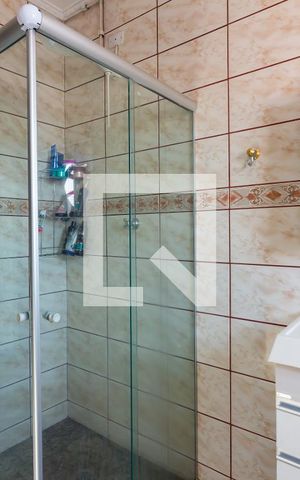 Casa à venda com 310m², 5 quartos e 3 vagas Casa à venda com 310m², 5 quartos e 3 vagasBanheiro da Suíte 2