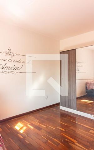 Casa à venda com 310m², 5 quartos e 3 vagas Casa à venda com 310m², 5 quartos e 3 vagasSuíte 2