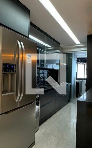 Apartamento para alugar com 116m², 2 quartos e 2 vagasCozinha