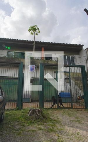 Casa à venda com 300m², 3 quartos e 3 vagasFachada