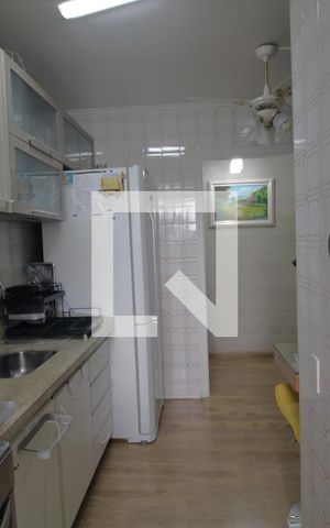 Apartamento à venda com 70m², 2 quartos e 2 vagasCozinha