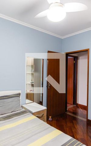 Casa à venda com 185m², 4 quartos e 4 vagas Casa à venda com 185m², 4 quartos e 4 vagasQuarto 3