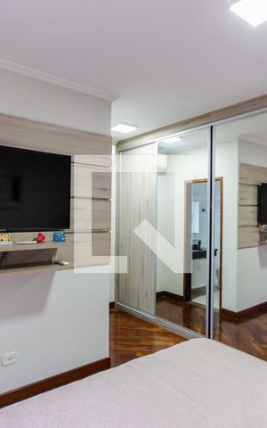 Casa à venda com 185m², 4 quartos e 4 vagas Casa à venda com 185m², 4 quartos e 4 vagasSuíte 1
