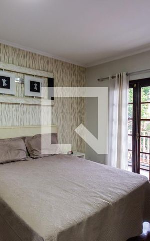 Casa à venda com 185m², 4 quartos e 4 vagas Casa à venda com 185m², 4 quartos e 4 vagasSuíte 1