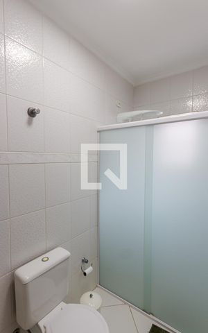 Casa à venda com 185m², 4 quartos e 4 vagas Casa à venda com 185m², 4 quartos e 4 vagasBanheiro da Suíte 2