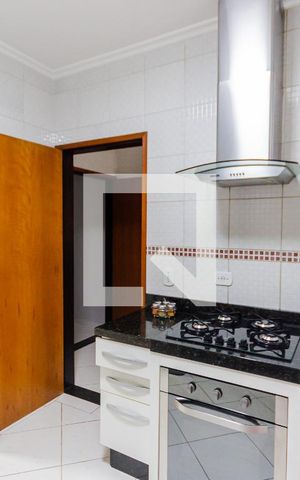 Casa à venda com 185m², 4 quartos e 4 vagas Casa à venda com 185m², 4 quartos e 4 vagasCozinha