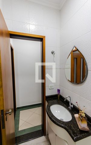 Casa à venda com 185m², 4 quartos e 4 vagas Casa à venda com 185m², 4 quartos e 4 vagasLavabo