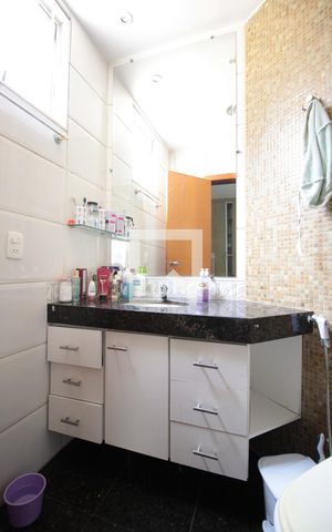 Apartamento à venda com 110m², 3 quartos e 2 vagasBanheiro da Suite
