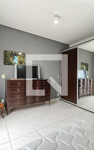 Casa à venda com 230m², 5 quartos e 1 vaga Casa à venda com 230m², 5 quartos e 1 vagaQuarto 1