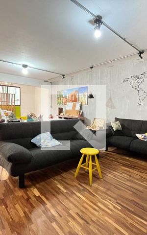 Casa à venda com 230m², 5 quartos e 1 vaga Casa à venda com 230m², 5 quartos e 1 vagaSala