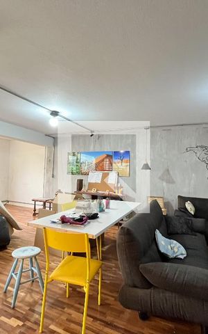 Casa à venda com 230m², 5 quartos e 1 vaga Casa à venda com 230m², 5 quartos e 1 vagaSala