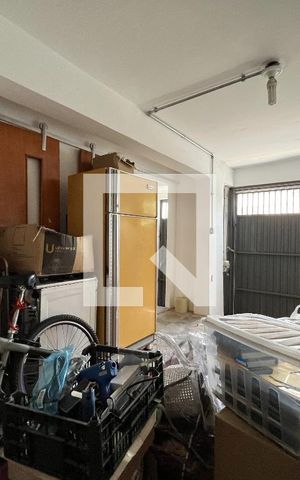 Casa à venda com 230m², 5 quartos e 1 vaga Casa à venda com 230m², 5 quartos e 1 vagaGaragem