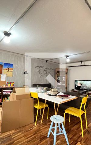 Casa à venda com 230m², 5 quartos e 1 vaga Casa à venda com 230m², 5 quartos e 1 vagaSala
