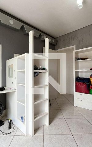 Casa à venda com 230m², 5 quartos e 1 vaga Casa à venda com 230m², 5 quartos e 1 vagaQuarto 3