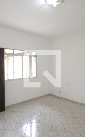 Casa à venda com 150m², 2 quartos e 4 vagasSala