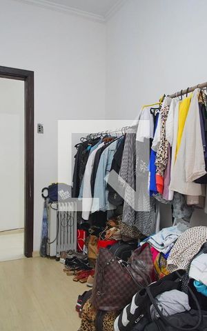 Casa à venda com 240m², 3 quartos e 2 vagasQuarto 3