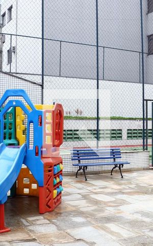 Apartamento à venda com 99m², 3 quartos e 2 vagasÁrea comum - Playground