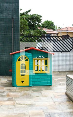 Apartamento à venda com 99m², 3 quartos e 2 vagasÁrea comum - Playground