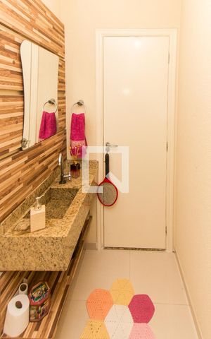 Casa à venda com 204m², 3 quartos e 4 vagasLavabo  