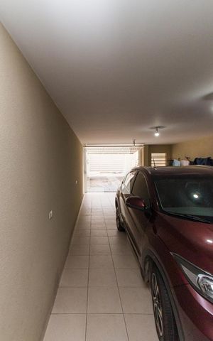 Casa à venda com 204m², 3 quartos e 4 vagasGaragem