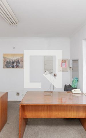 Casa à venda com 200m², 3 quartos e 2 vagas Casa à venda com 200m², 3 quartos e 2 vagasSala