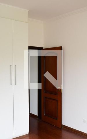 Casa para alugar com 260m², 4 quartos e 4 vagasQuarto