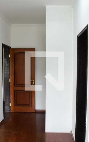 Casa para alugar com 260m², 4 quartos e 4 vagasSuíte 2