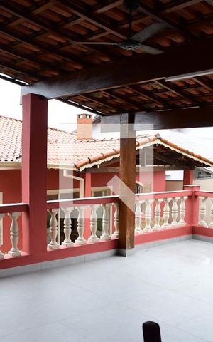 Casa para alugar com 260m², 4 quartos e 4 vagasÁrea gourmet