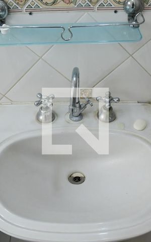 Casa para alugar com 260m², 4 quartos e 4 vagasBanheiro suíte 1
