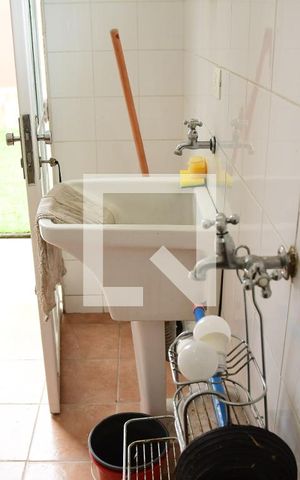 Casa para alugar com 260m², 4 quartos e 4 vagasÁrea de Serviço
