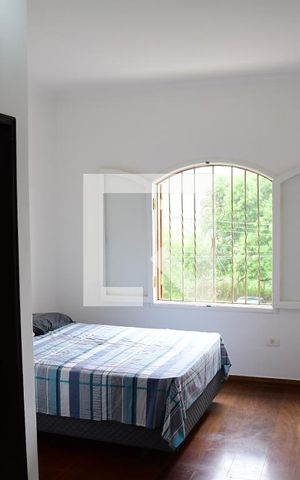 Casa para alugar com 260m², 4 quartos e 4 vagasSuíte 2