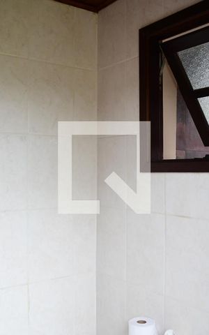 Casa para alugar com 260m², 4 quartos e 4 vagasBanheiro externo