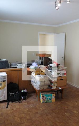 Casa à venda com 180m², 5 quartos e 2 vagasSala