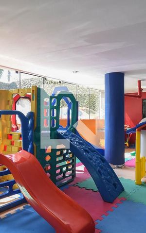 Apartamento à venda com 144m², 4 quartos e 3 vagas Apartamento à venda com 144m², 4 quartos e 3 vagasPlayground