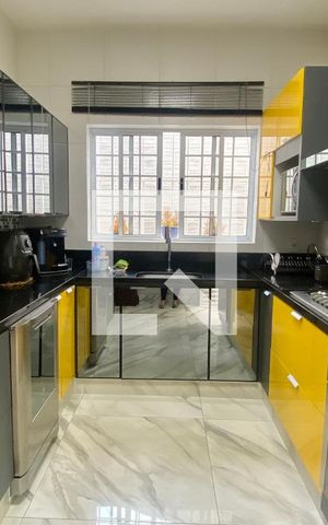 Casa para alugar com 500m², 7 quartos e 3 vagas Casa para alugar com 500m², 7 quartos e 3 vagasCozinha