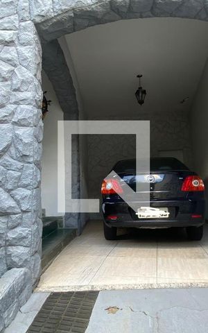 Casa à venda com 500m², 7 quartos e 3 vagas Casa à venda com 500m², 7 quartos e 3 vagasGaragem